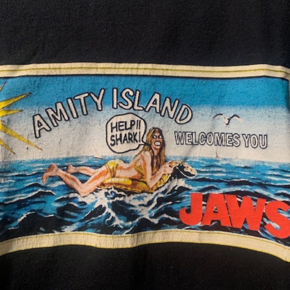 Jaws Graphic Tee- Shirt - size Small - Picture 3 of 5